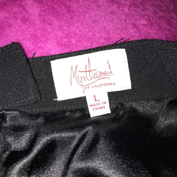 MIDNIGHT FLORAL PIN-UP WITCH EMBROIDERED MIDI SKIRT - Picture 4 of 7